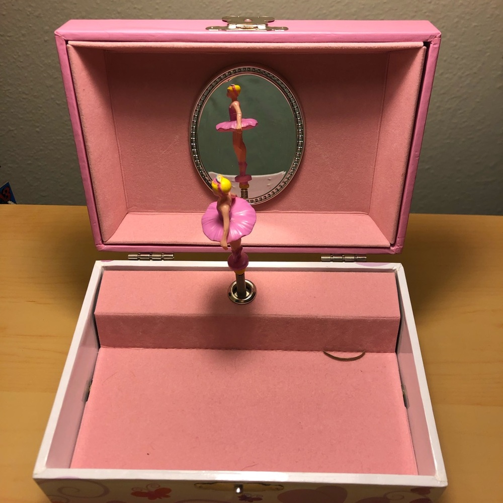 Music Box - Picture 4 of 4